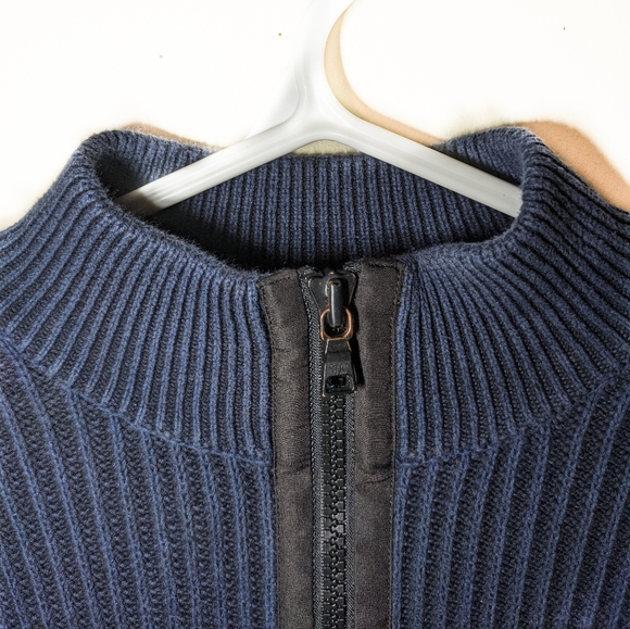 CALVIN KLEIN BLUE ZIP UP MEN'S SWEATER - Picture 3 of 8